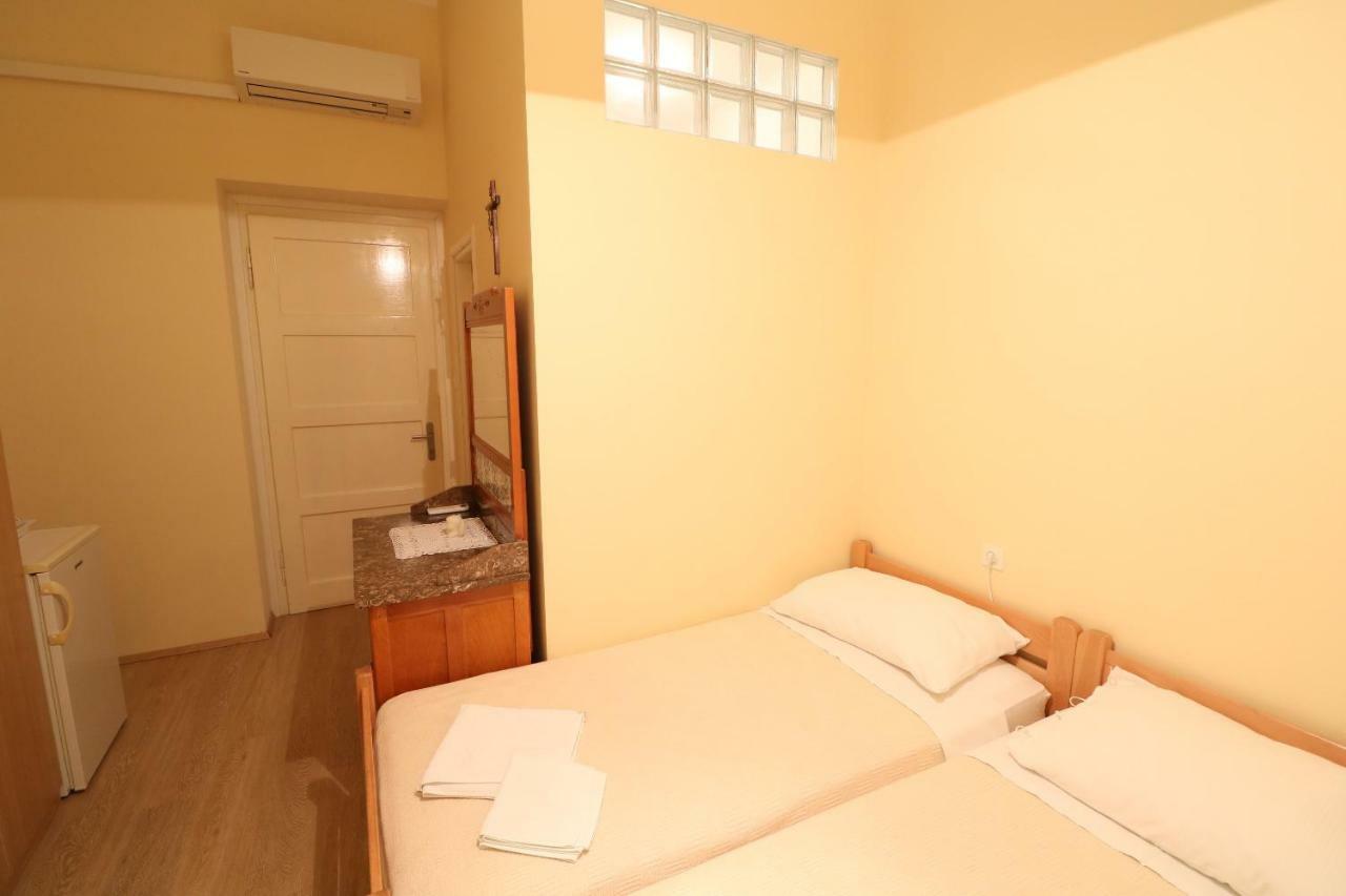 Apartment & Rooms Three Angels Baška Dış mekan fotoğraf