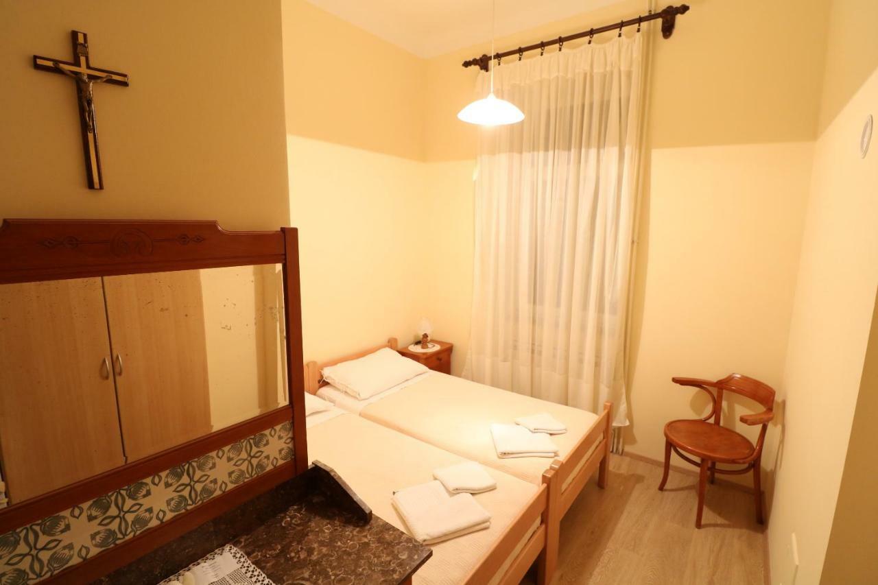 Apartment & Rooms Three Angels Baška Dış mekan fotoğraf